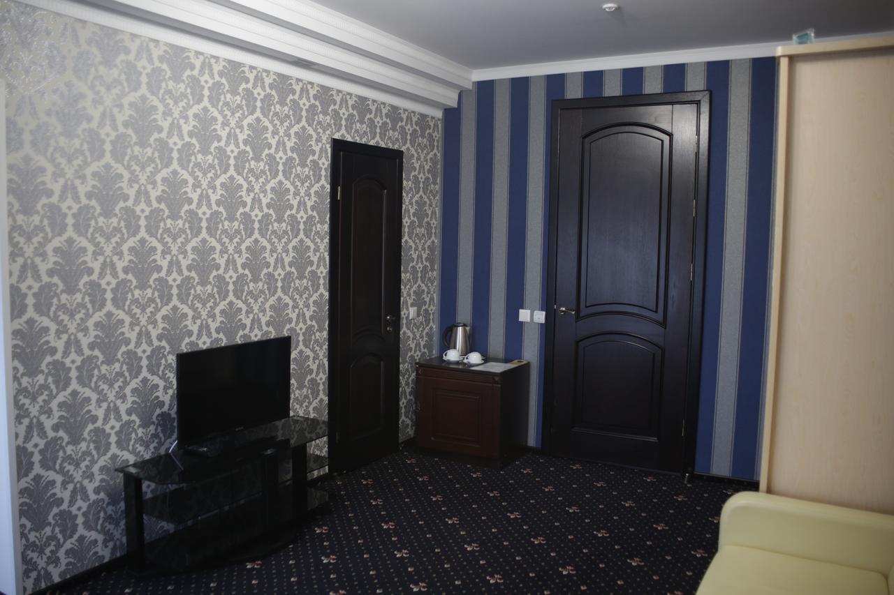 Garden Hall Ternopil Kültér fotó