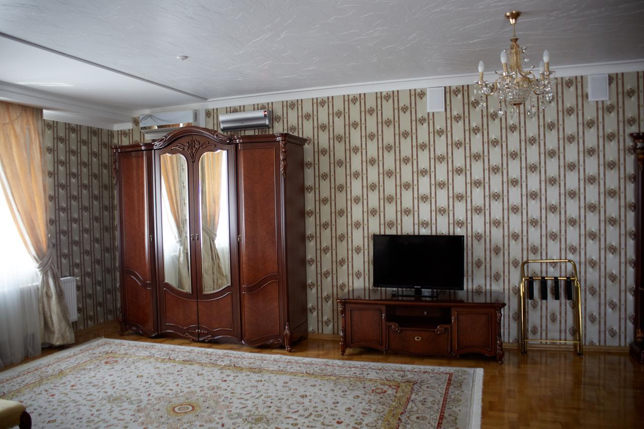 Garden Hall Ternopil Kültér fotó
